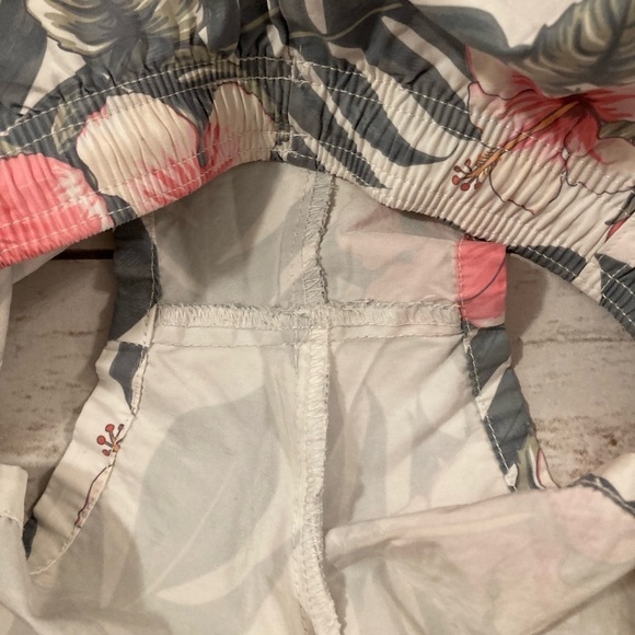 DIXXON VIXXON Women’s Palm Leaves and Hibiscus Shorts SIze 2X - Picture 10 of 12